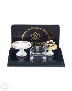 Cake Stand with Cakes and Dome (RP16646)