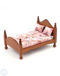 RP18290 - Wooden Bed with Matress and Pillows