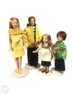 Modern Family of Four Dolls (DP001-LONG)